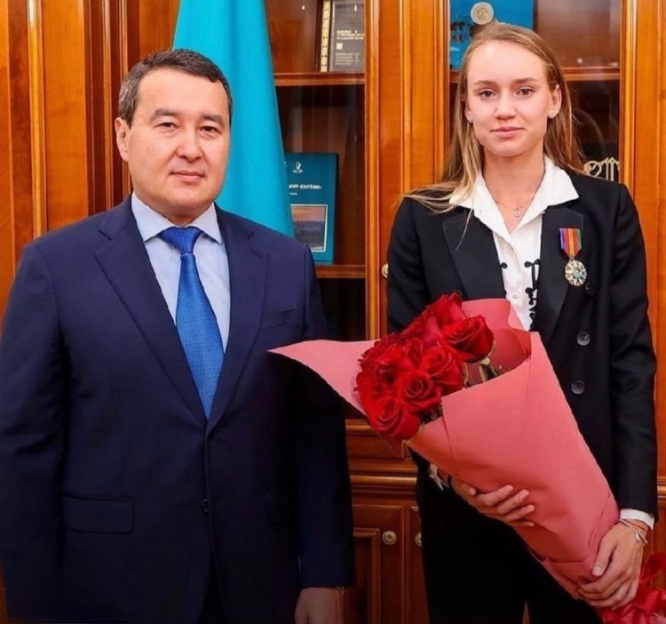 打法更为重 打法更为重